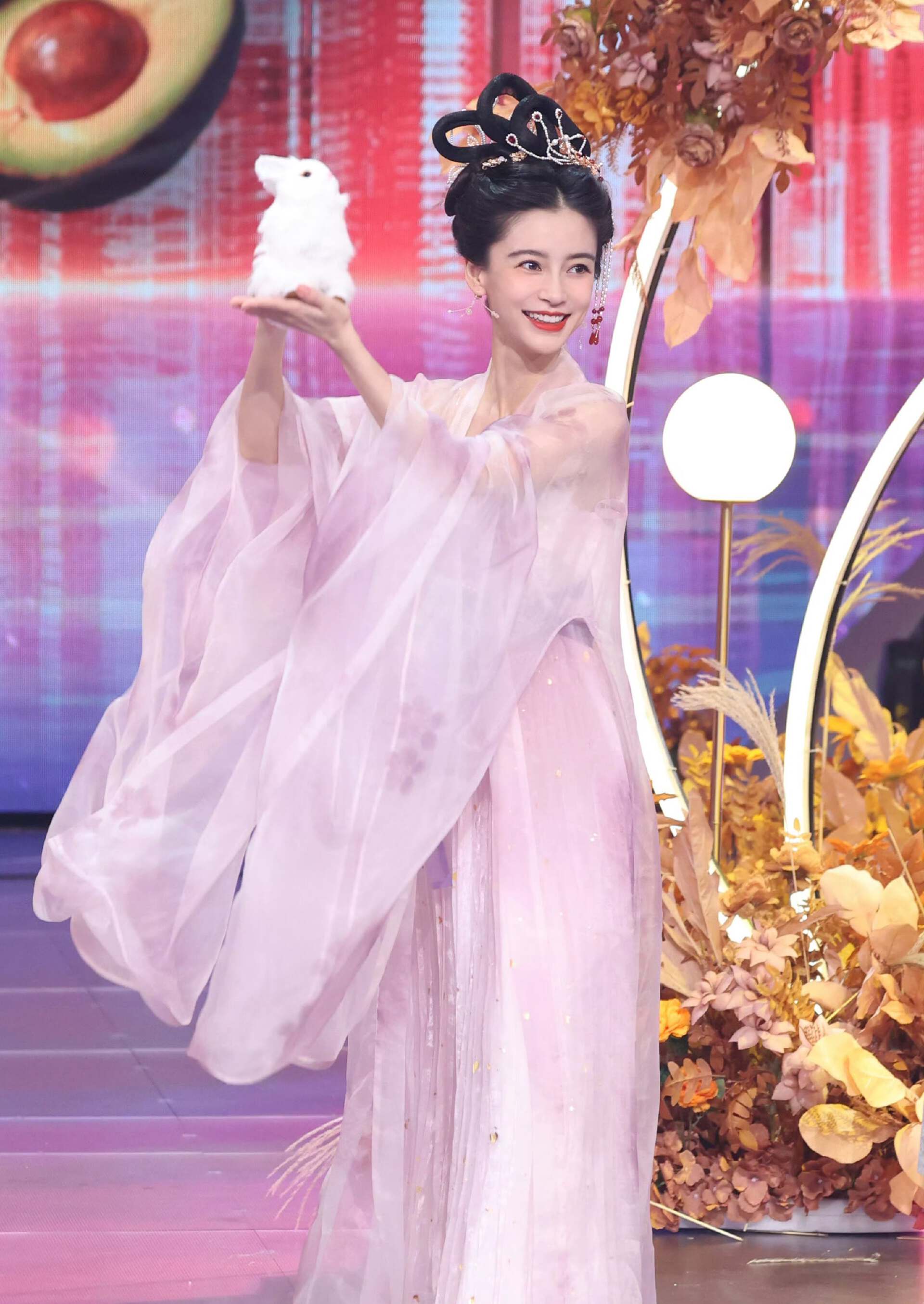 一层一层剥掉嫦娥的衣服一层一层剥掉嫦娥的衣服-第2张图片