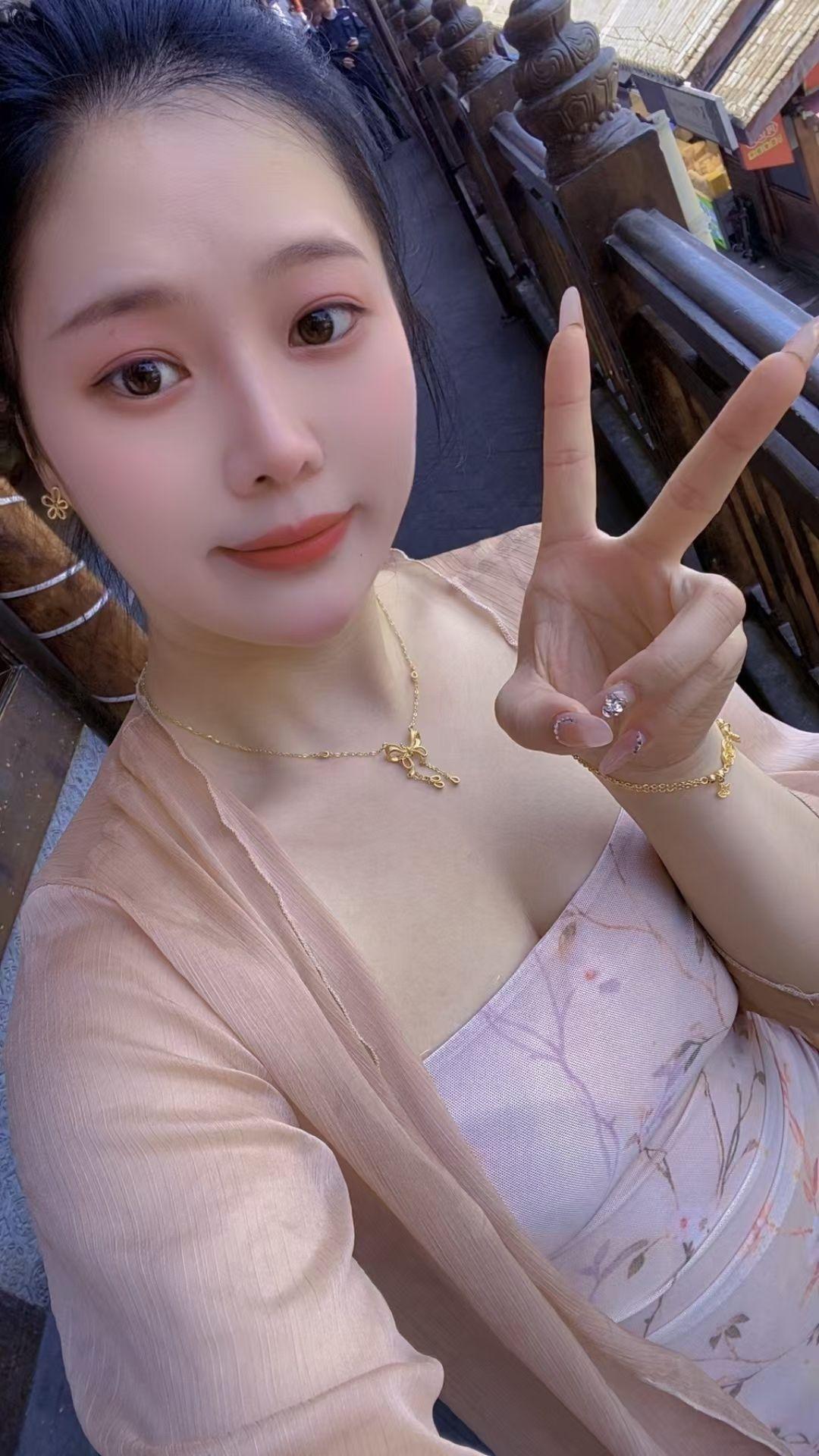 美女隐私话题探讨-第2张图片