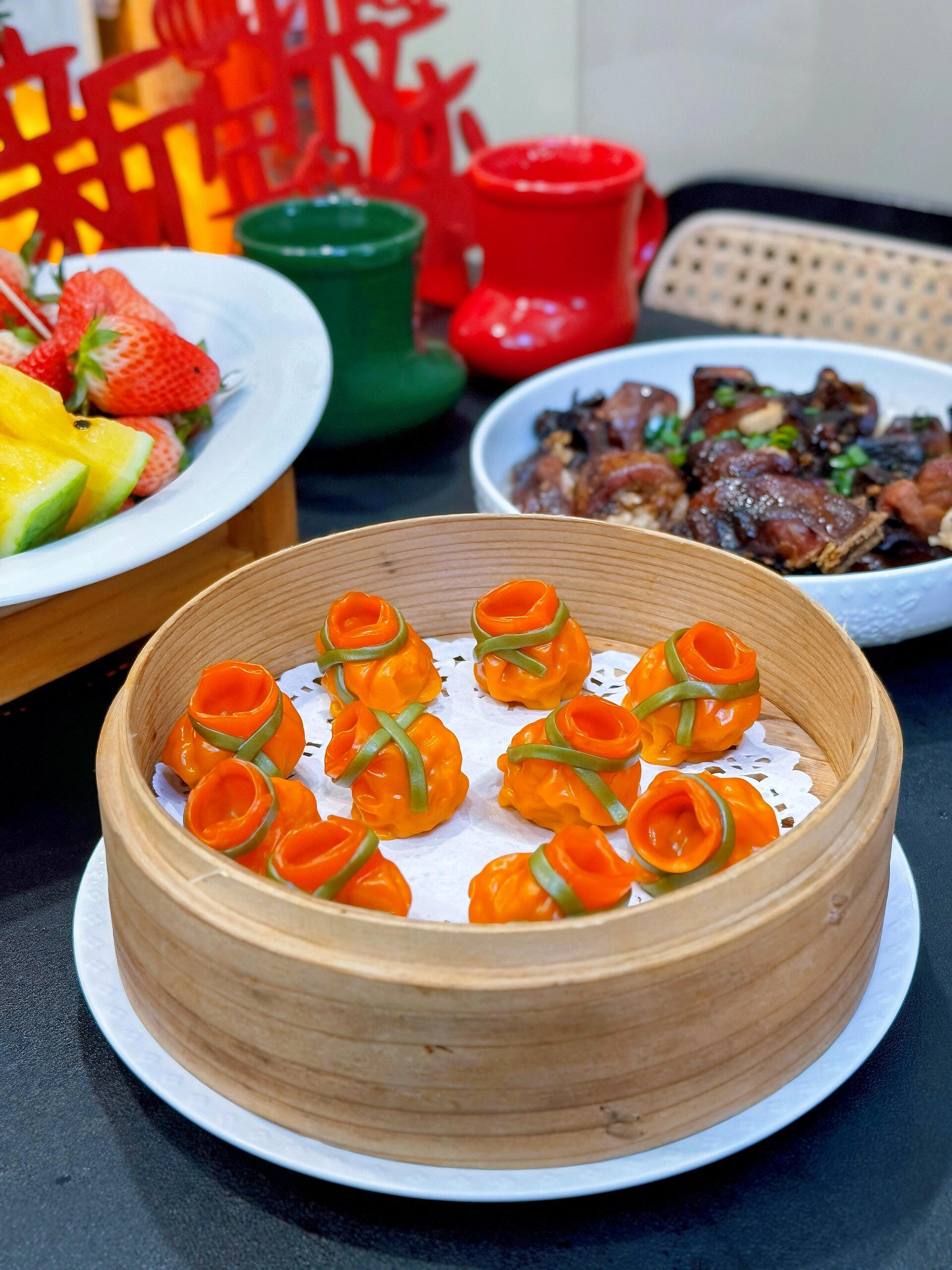 丝瓜、秋葵、草莓、榴莲、香蕉，五味果蔬的盛宴
