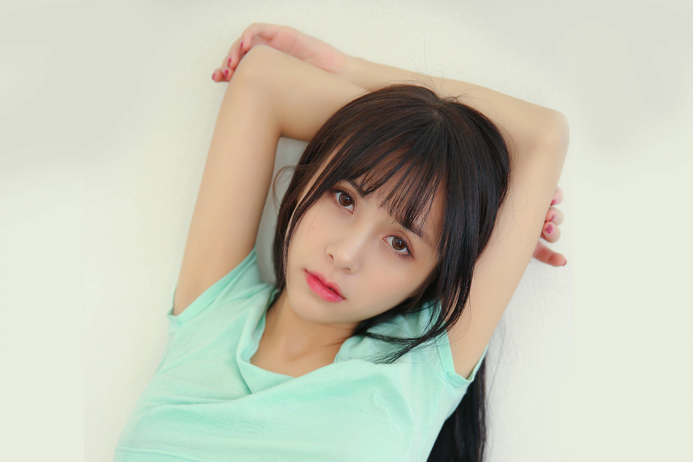 狂躁美女大肆糟蹋-第2张图片