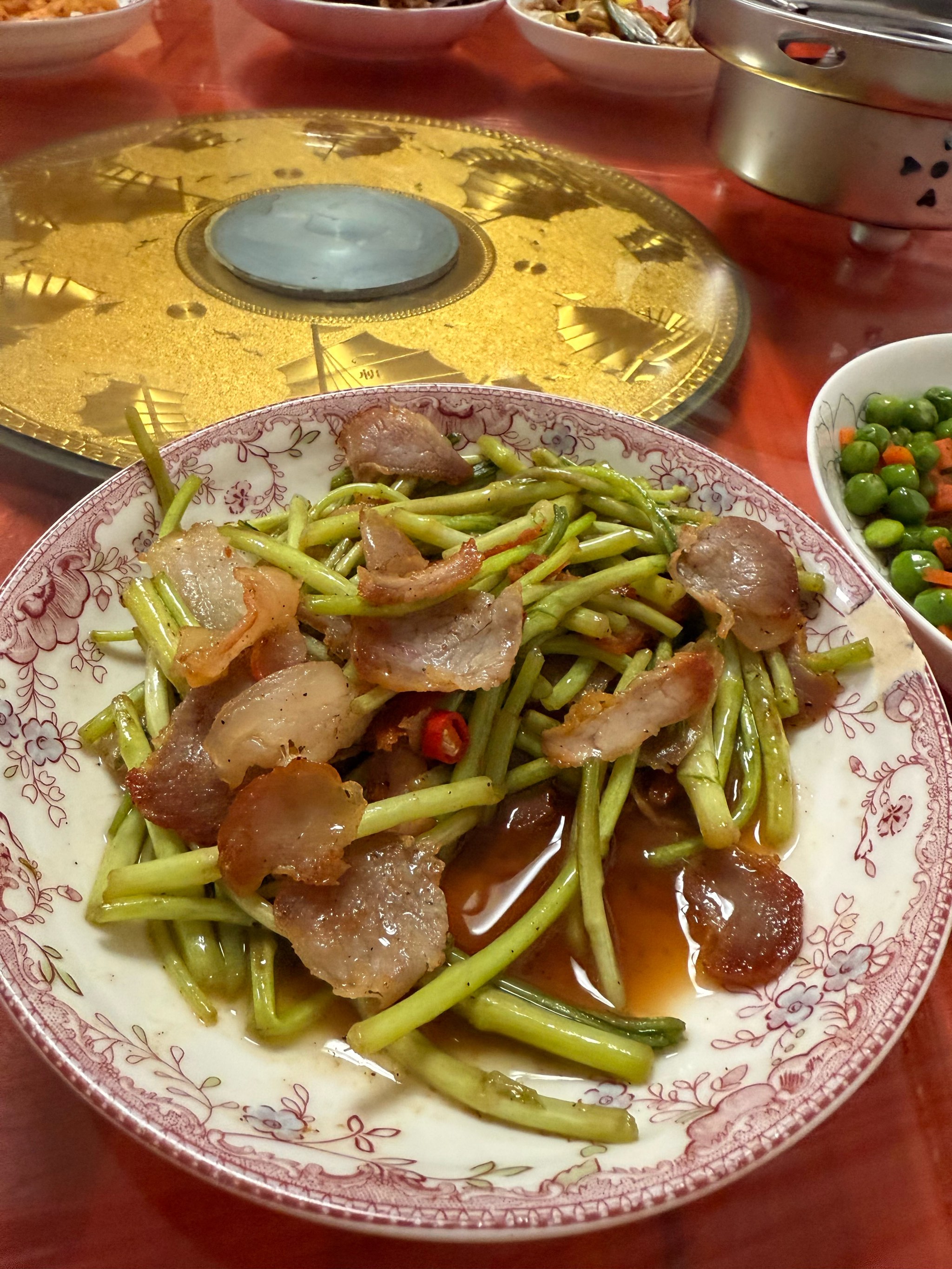 初二回娘家用肉身孝敬父亲初二回娘家用肉身孝敬父亲