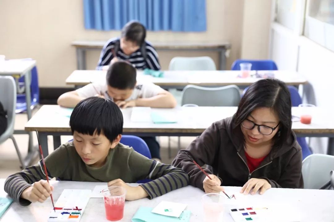 探索6合彩图的世界-第2张图片