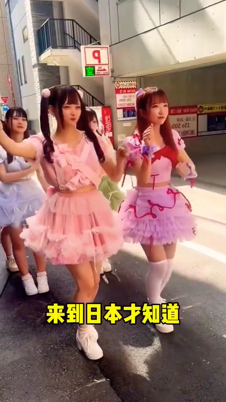 女生会里的男孩女生会里的男孩，独特的魅力与成长之路-第2张图片