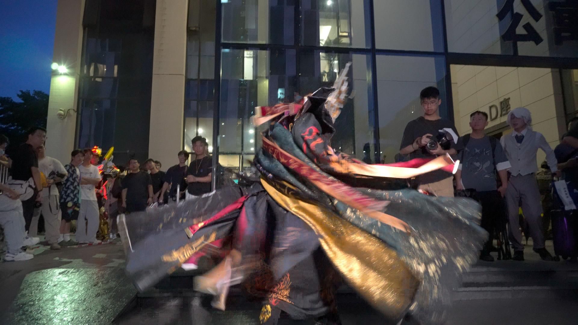 广州萤火虫广州萤火虫，城市的夜之精灵