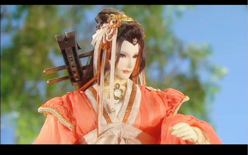 兴云弄雨又春风枕瑶钗兴云弄雨又春风，枕瑶钗美梦初长