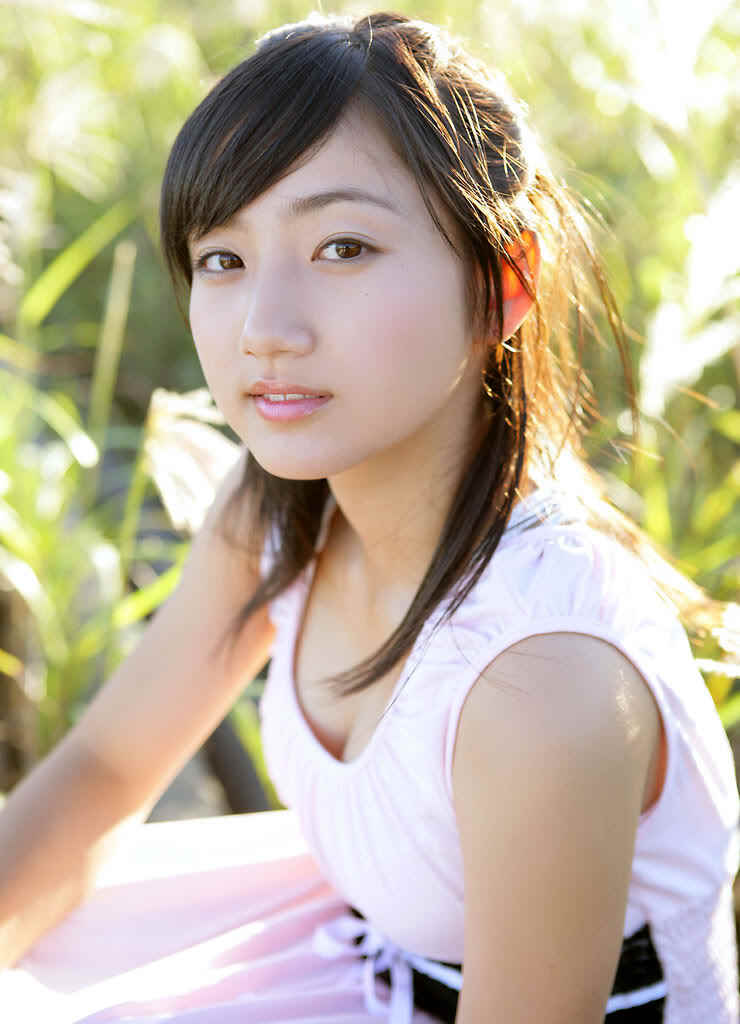 白嫩美女直冒白浆小说白嫩美女直冒白浆