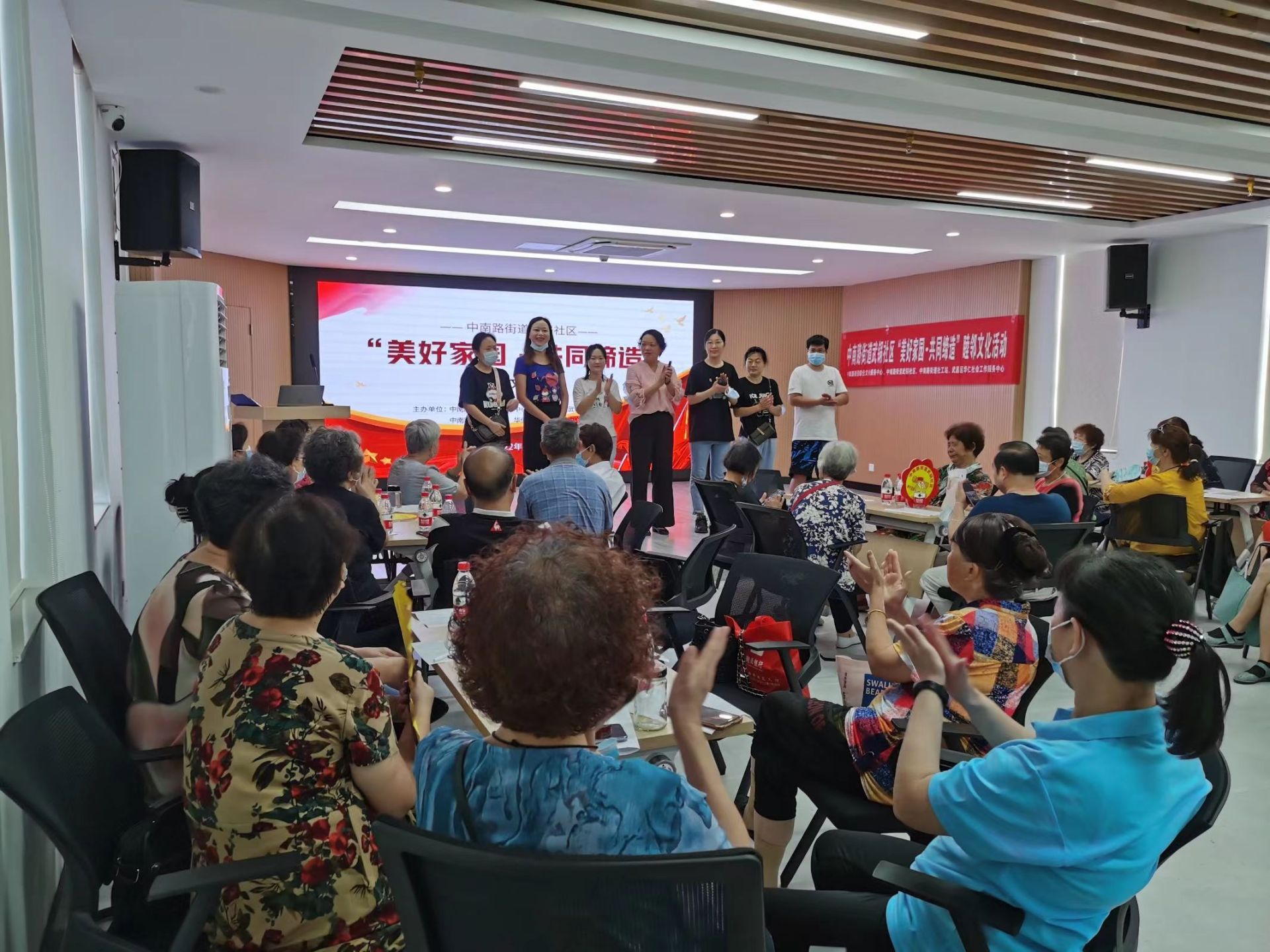 分桃社区分桃社区，和谐邻里，共筑美好家园