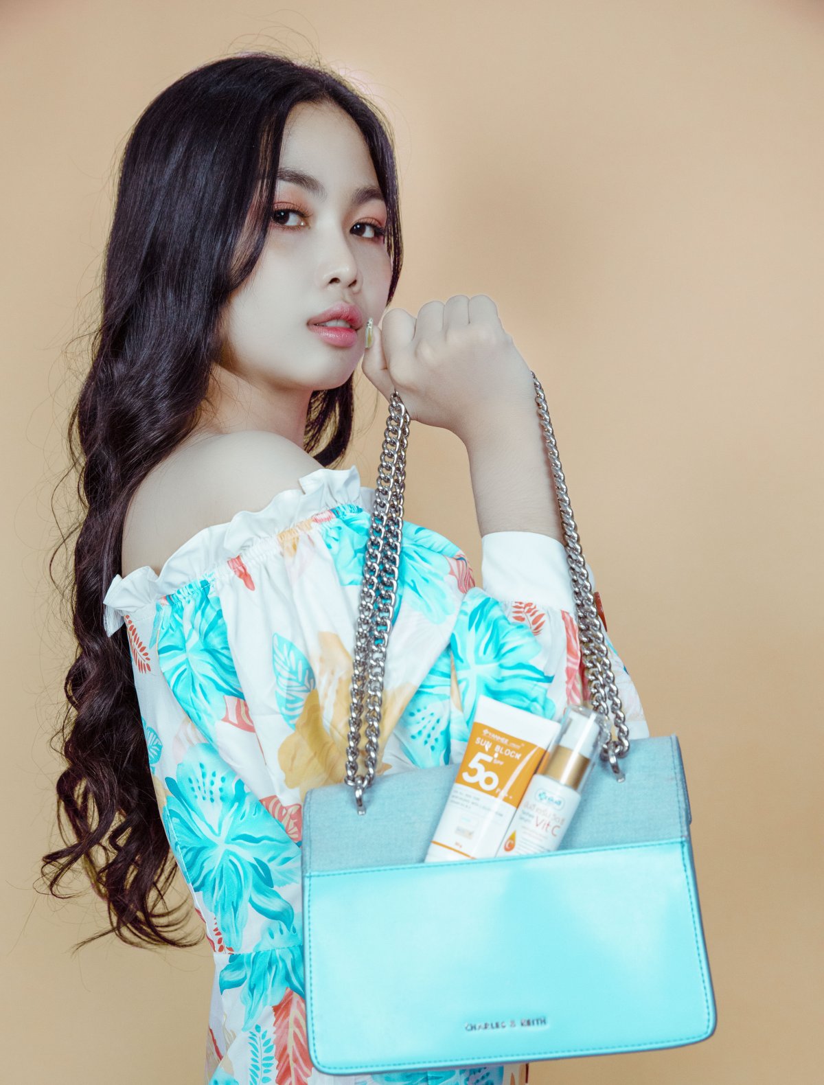 日韩精品一卡多卡，品质与性价比的完美结合-第1张图片