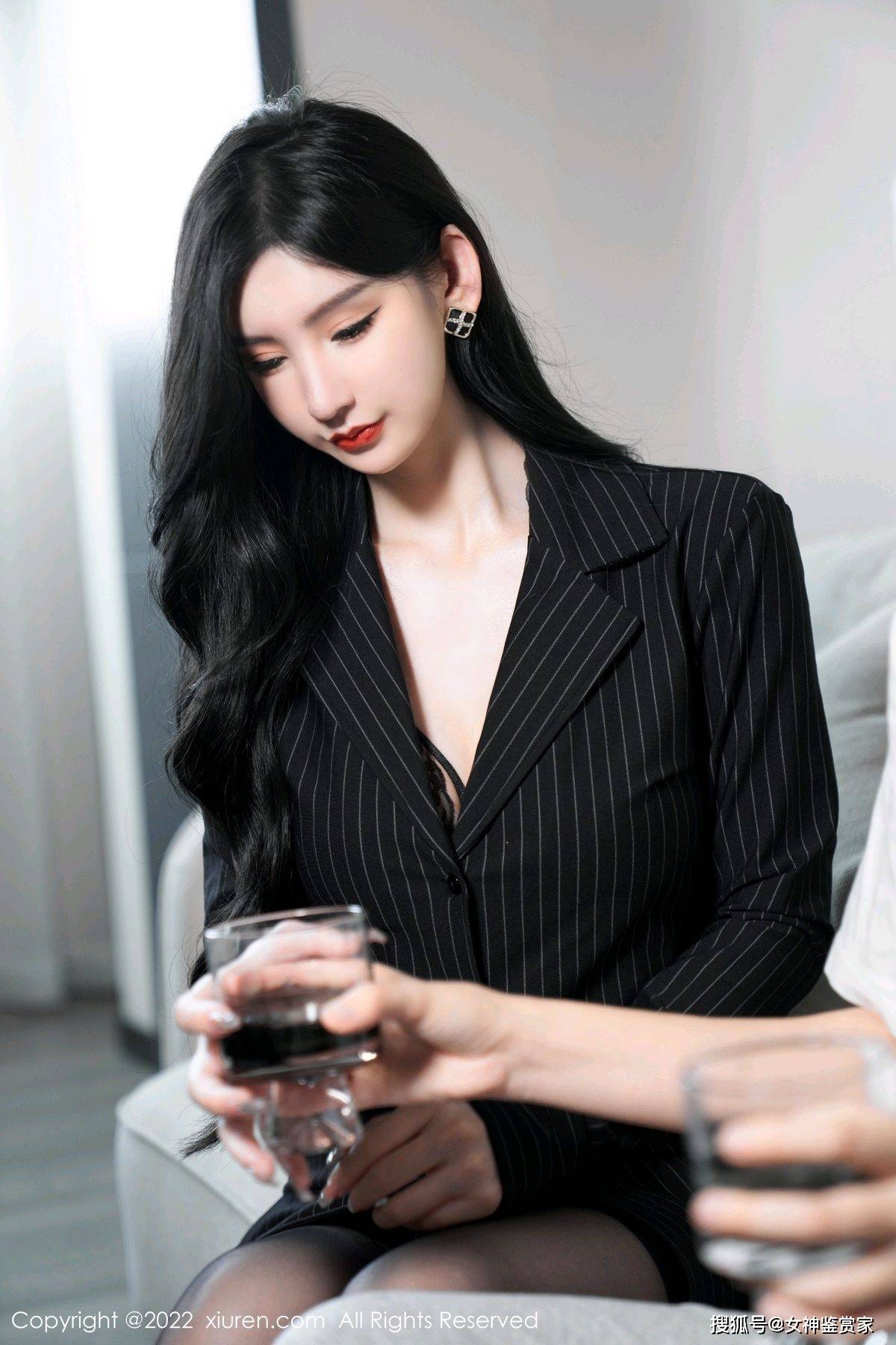 周于希12.29周于希裸乳事件，裸乳背后的秘密与真相