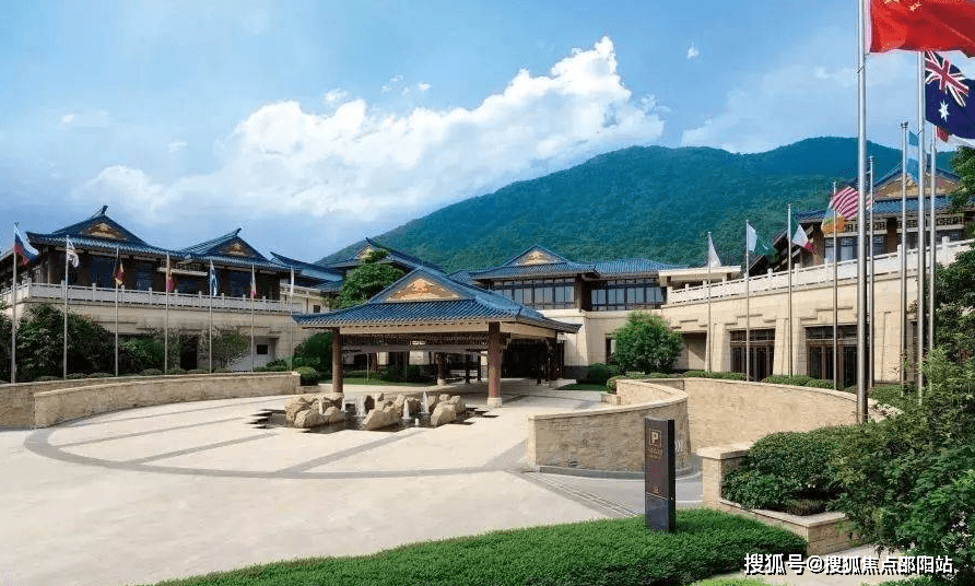 宝都国际商城宝都平台，引领智慧金融新纪元