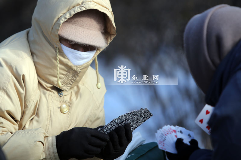 12岁打扑克一边疼一边叫的体验-第1张图片