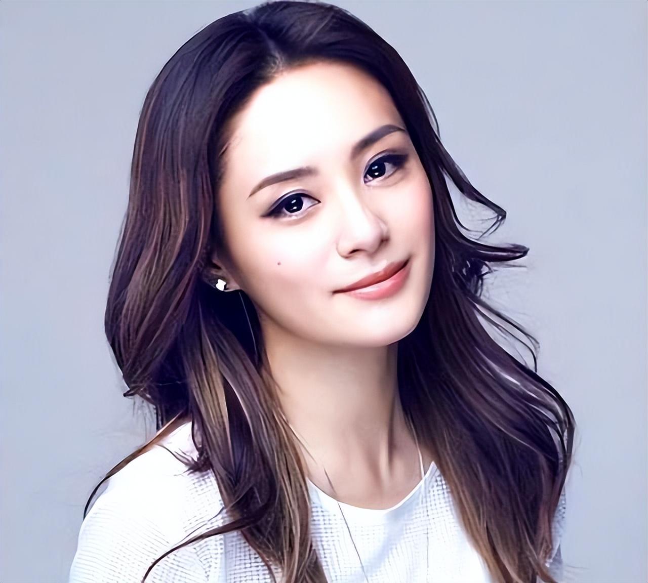 阿娇与陈冠希，娱乐圈的璀璨星辰