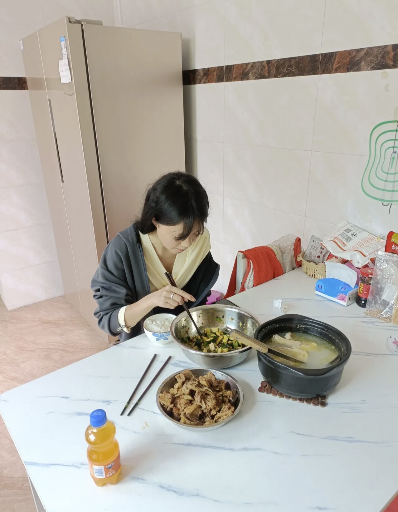 打工的时候和妈妈住在一起打工时的妈妈