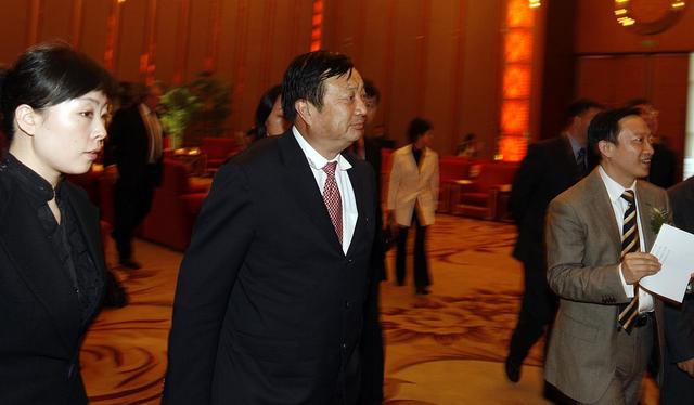 任正非娶了80后苏薇，时代变迁下的浪漫故事-第3张图片