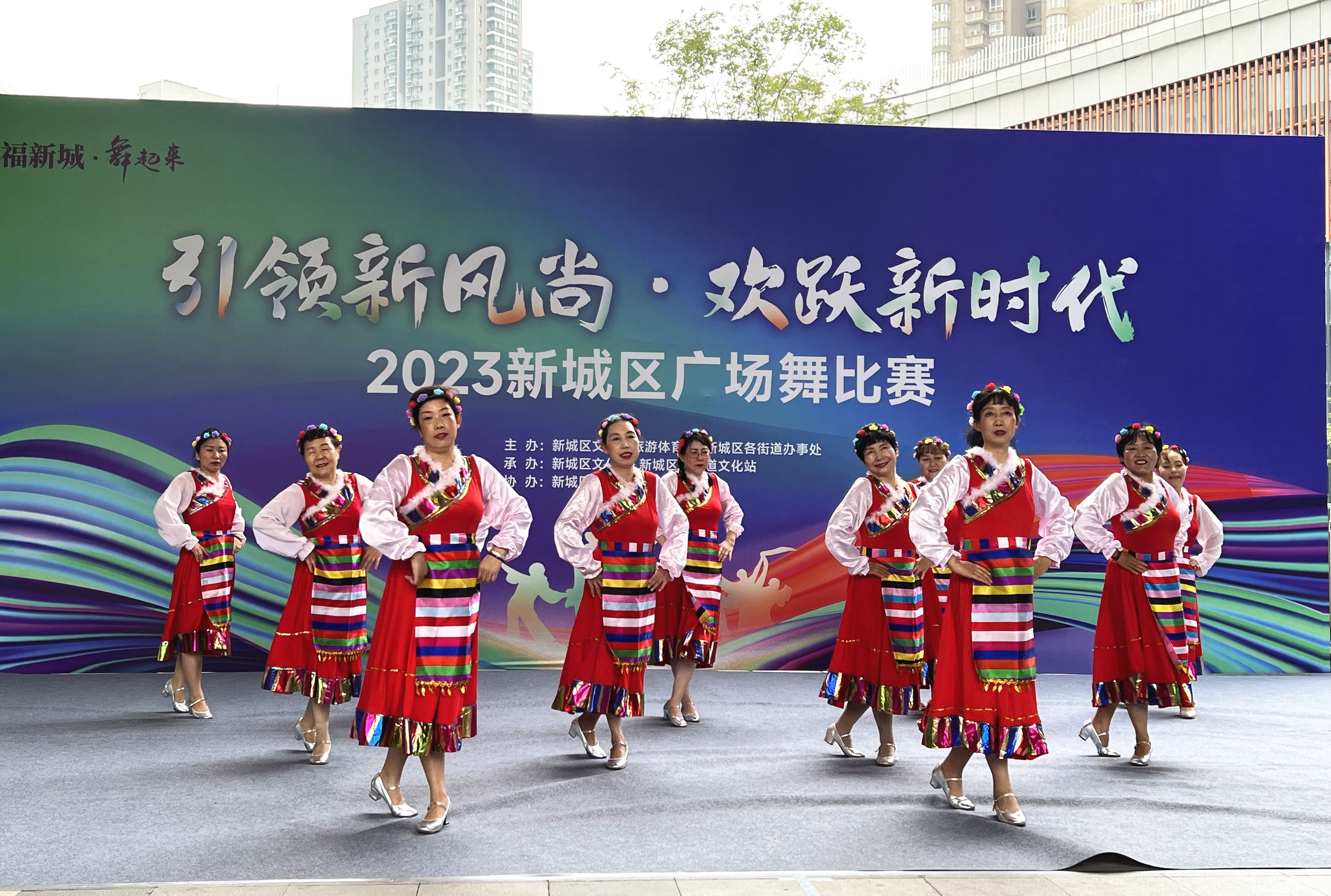 最新广场舞2013最新广场舞2013，活力四溢的舞蹈盛宴-第2张图片