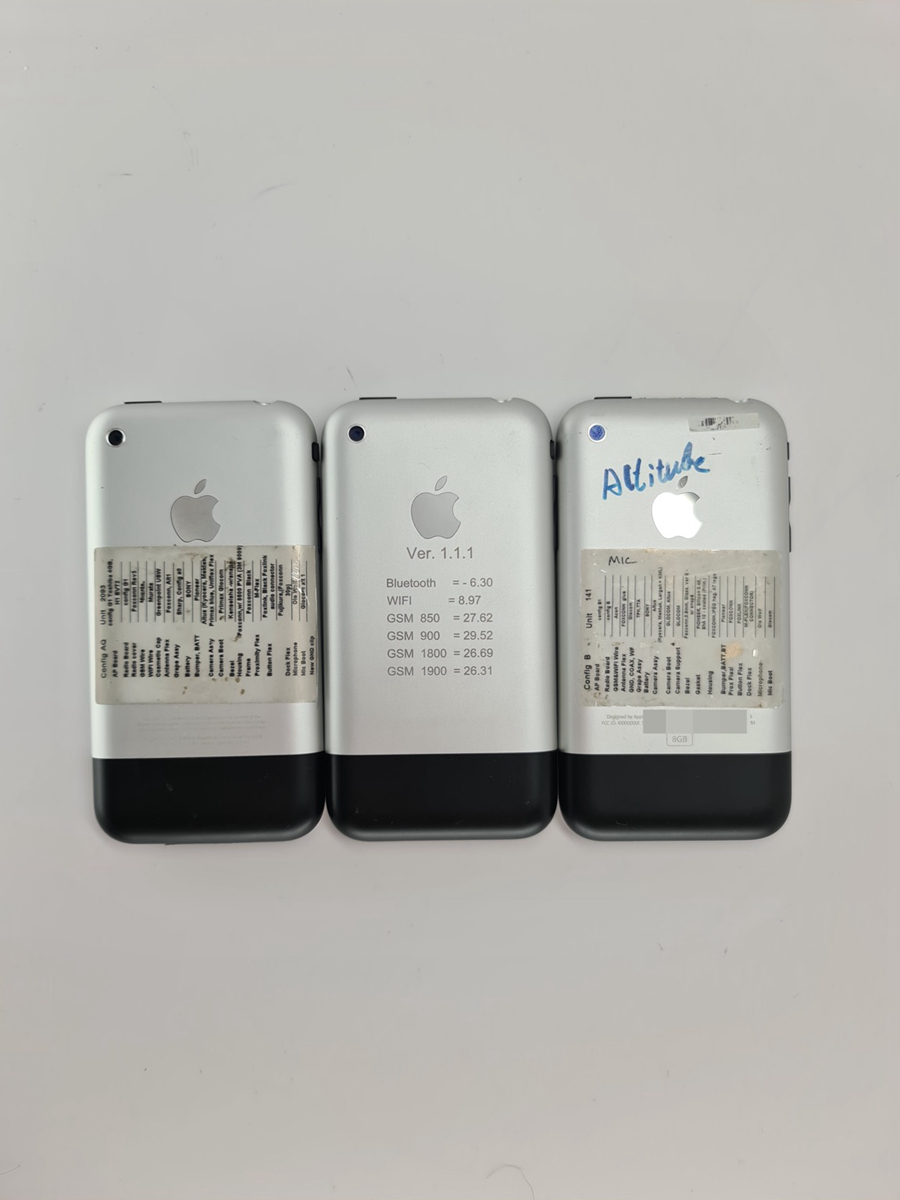 未拆封苹果一代初代未拆封IPHONE拍出113万，数码奇迹的背后