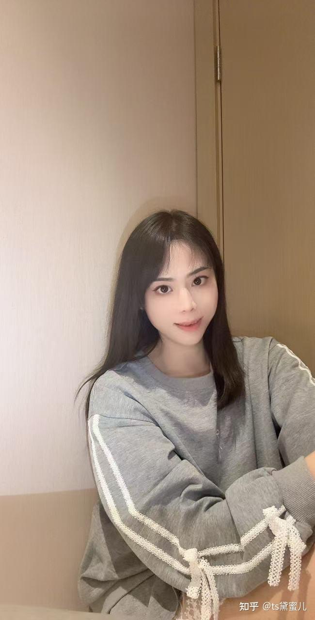 黛蜜儿的小说黛蜜儿，美丽与自信的源泉-第1张图片
