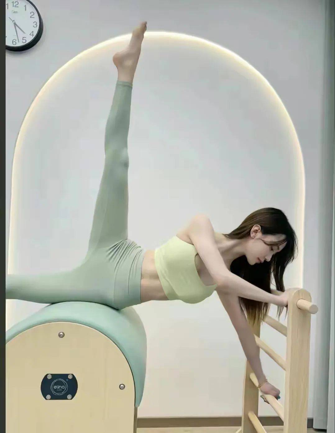 性感图片壁纸高清大图性图片，揭示的诱惑与禁忌