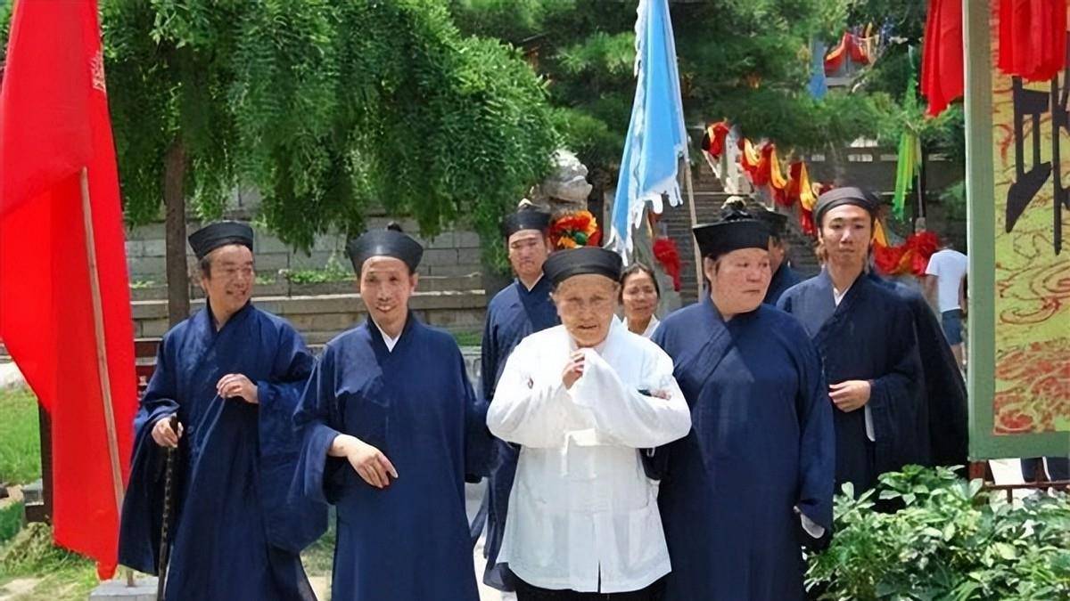 道长宝典道长宝典，探寻修行之路的智慧宝典
