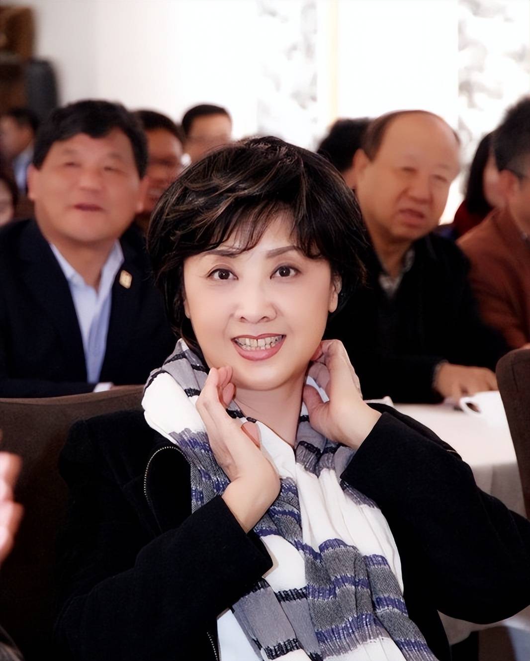 京东影业传媒女儿国女演员风采-第2张图片