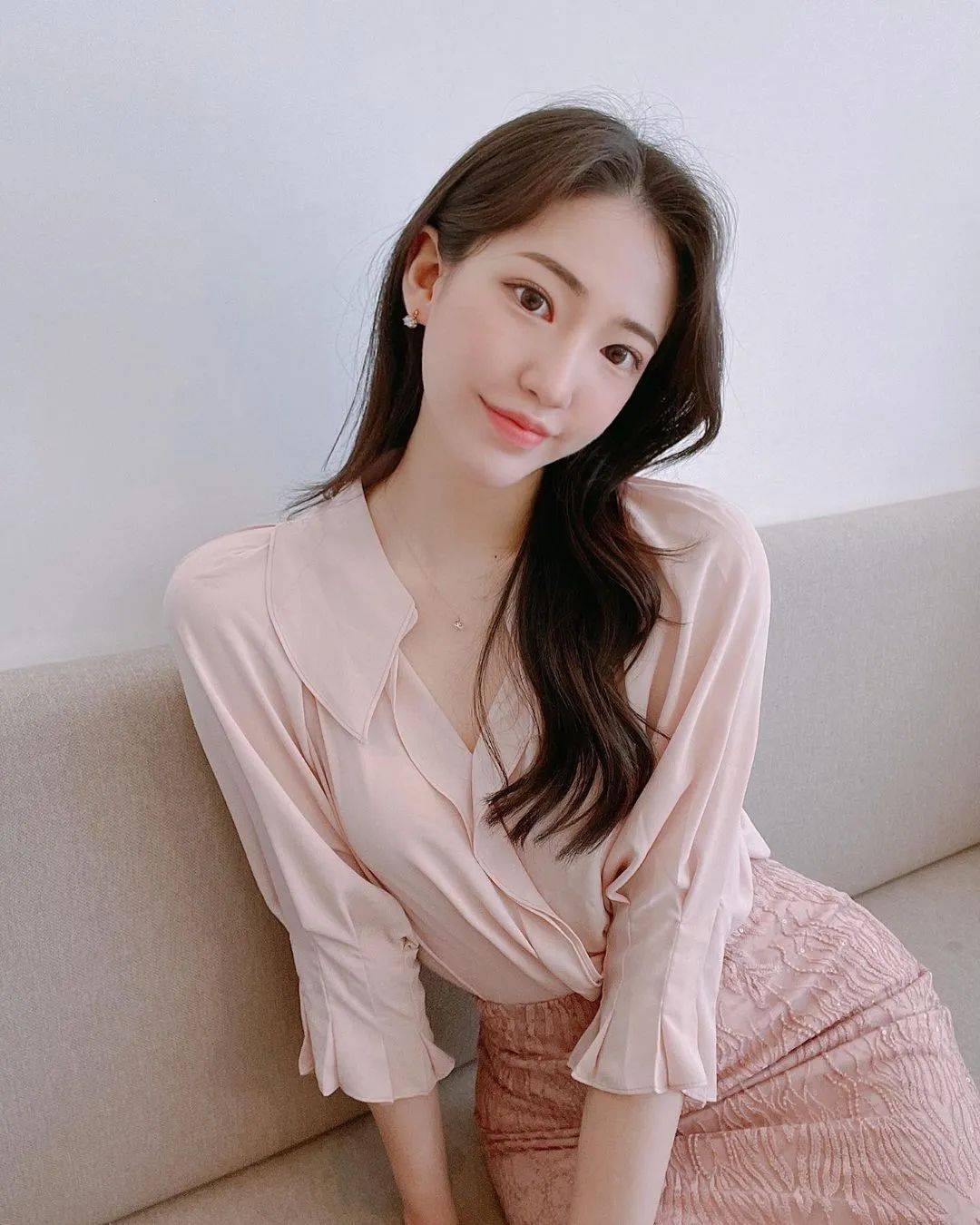 欲妇荡岳丰满少妇岳A片欲妇荡岳丰满少妇，A片背后的故事-第3张图片