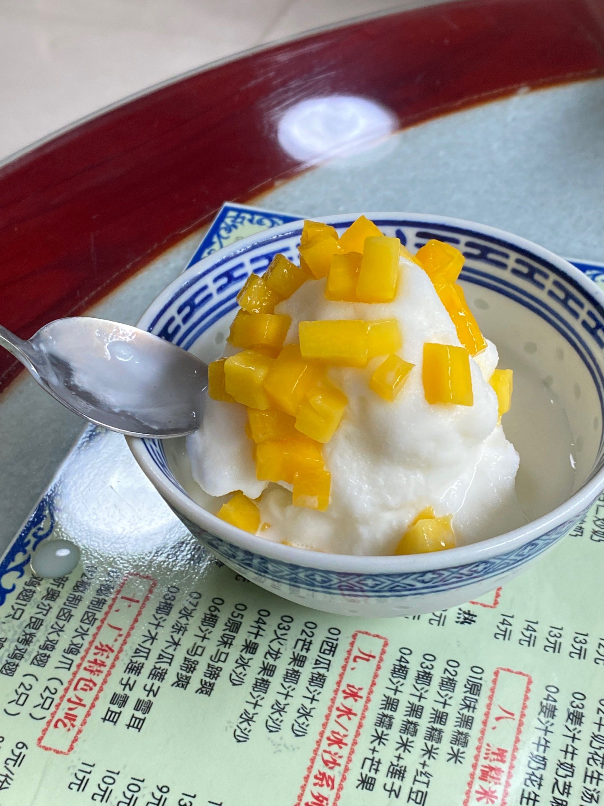 椰汁撞奶——品味传统与现代的完美结合-第2张图片