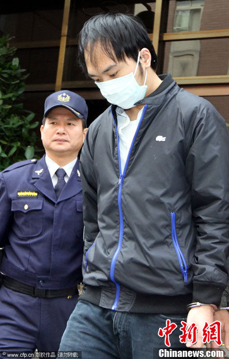 国自产拍偷拍精品啪啪模特李宗瑞国自产精品偷拍与模特李宗瑞的故事-第3张图片