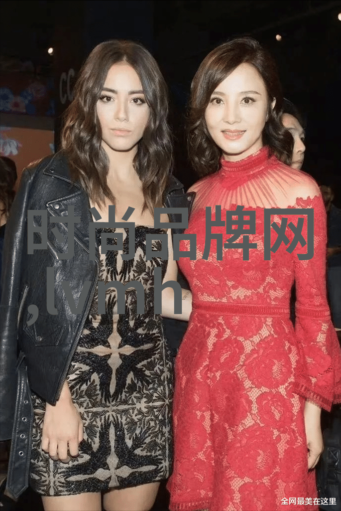 一面亲上边，一面膜下边