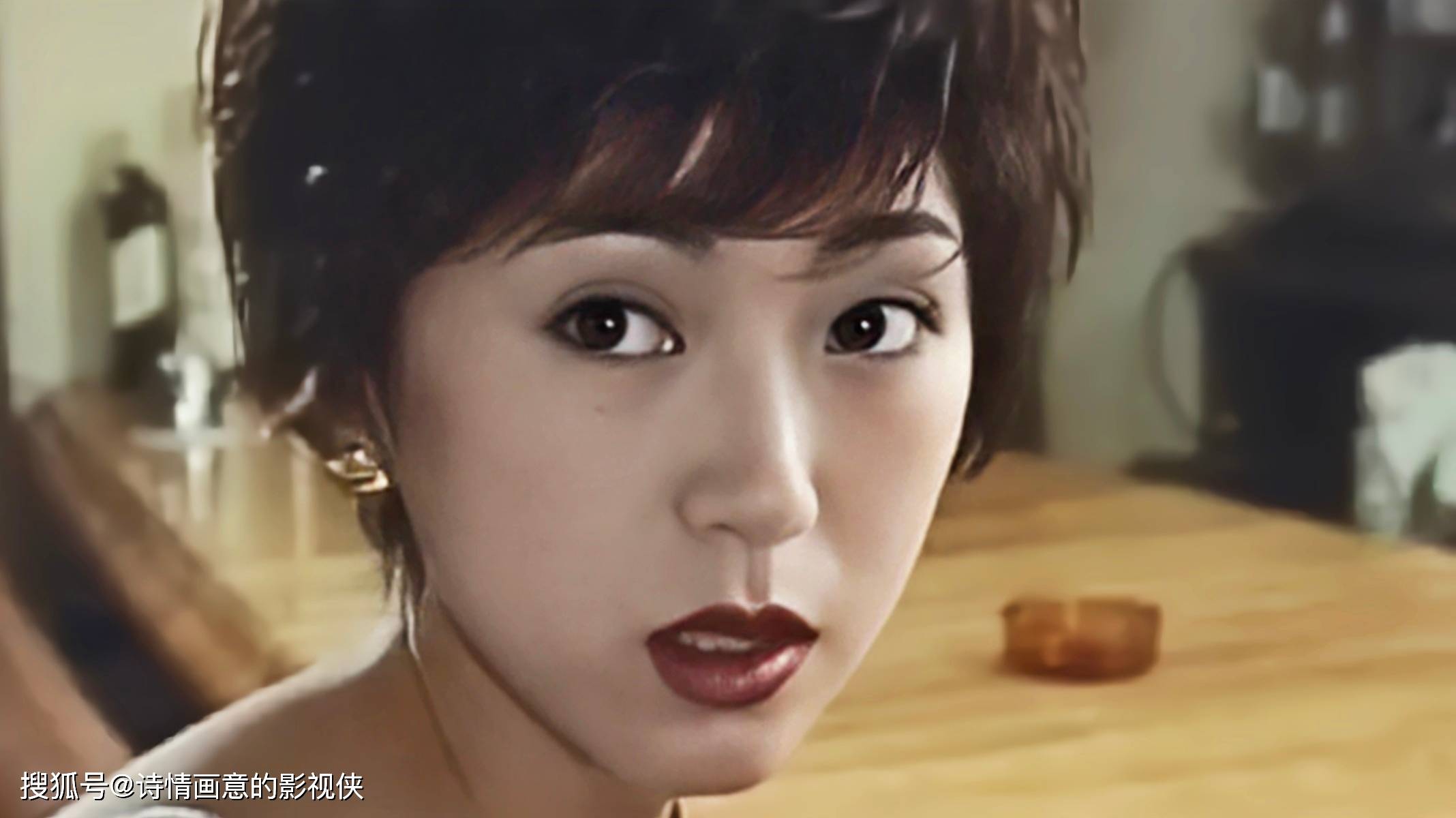 女教师的YIN乱女同生活女教师的YIN乱与女同生活-第1张图片