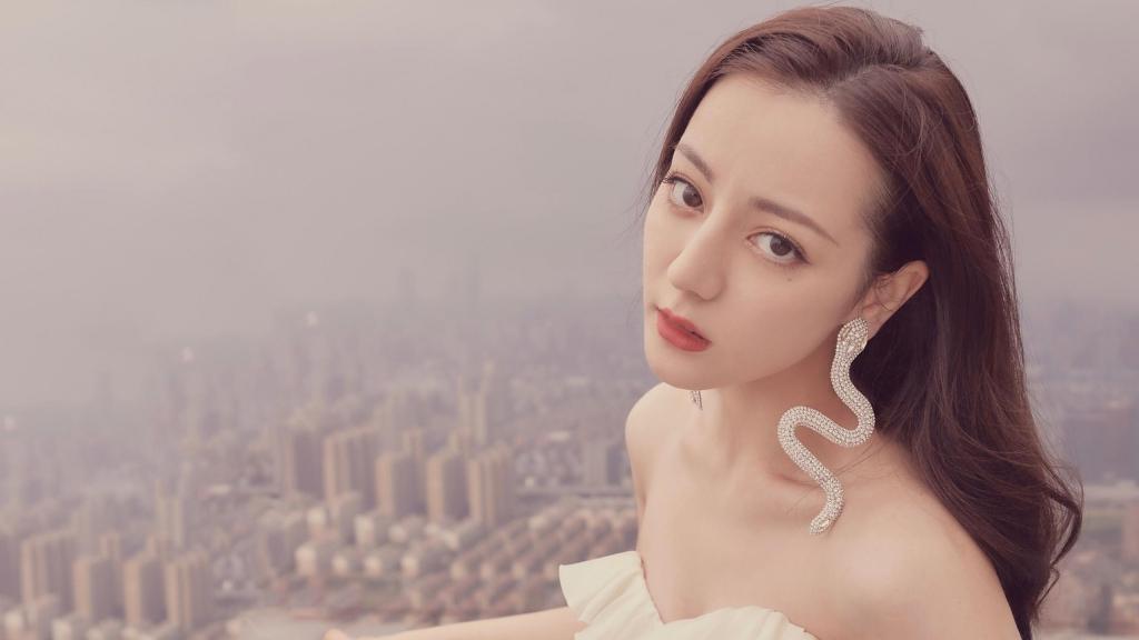 少女白洁的故事-第1张图片