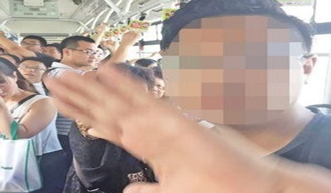 公交车里我挺进了她的身体 演员表公交车里我挺进了她的身体