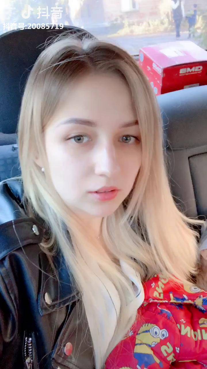 宝贝腿抬起来HH宝贝宝贝，抬腿小天使-第2张图片