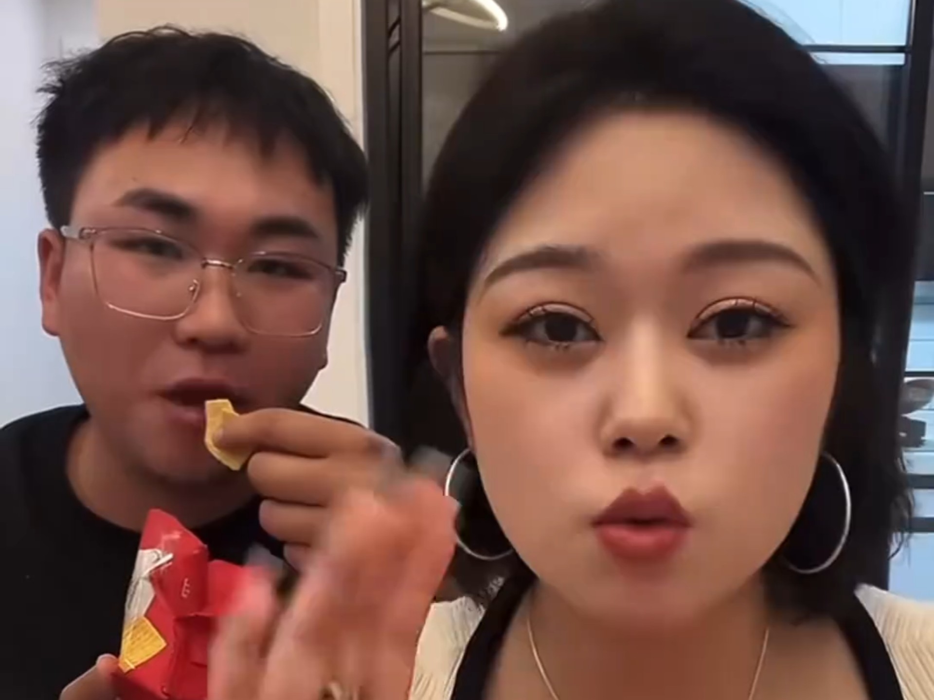 女生的坤坤的图片女生的坤坤图片赏析-第1张图片
