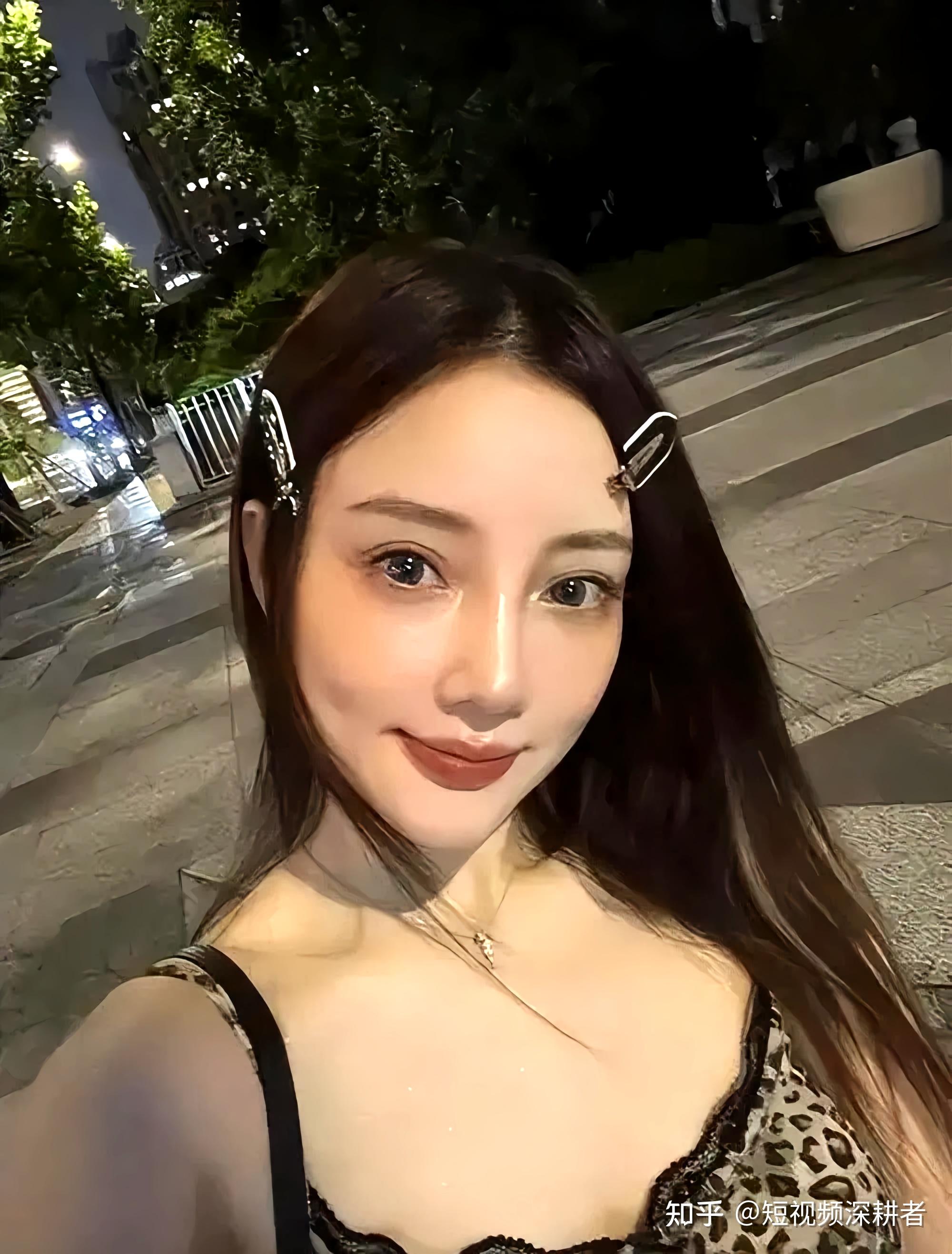 李小璐21秒视频下载李小璐21秒视频下载-第1张图片