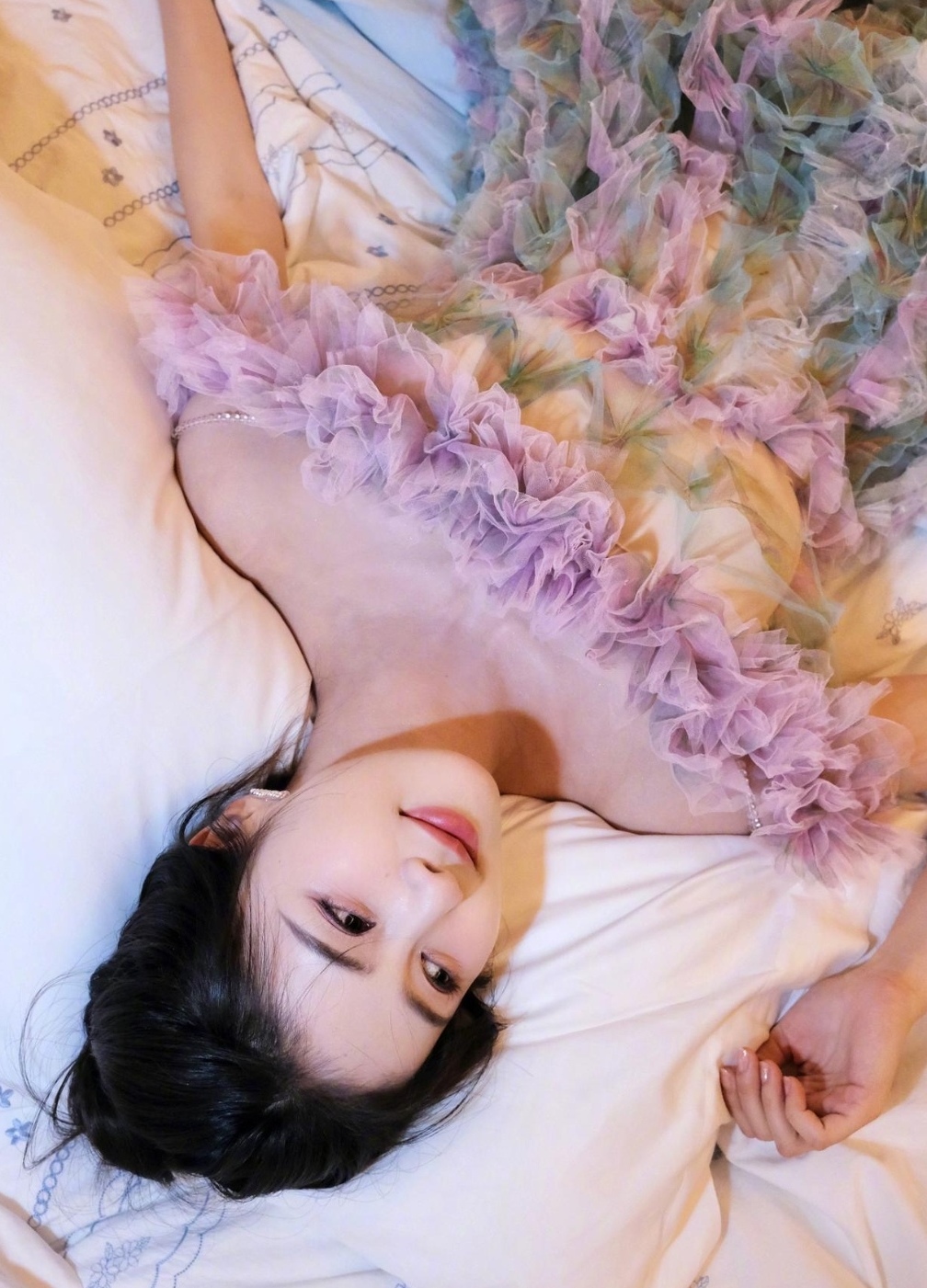 女明星陪睡觉女明星陪睡觉，星光下的秘密